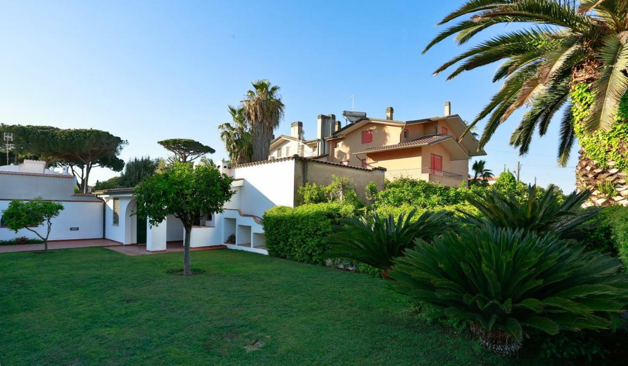 L'Ippocampo Guest House Sabaudia Exterior photo