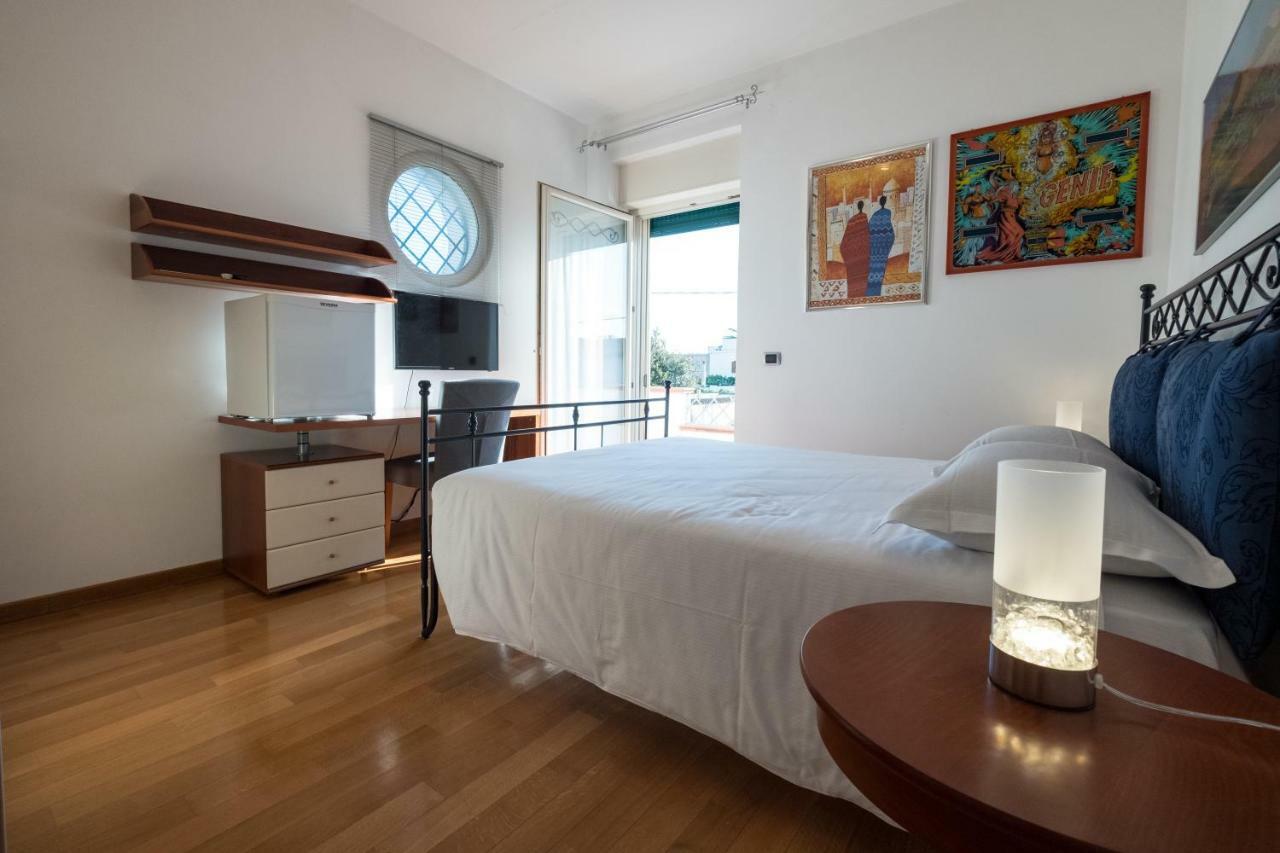 L'Ippocampo Guest House Sabaudia Exterior photo